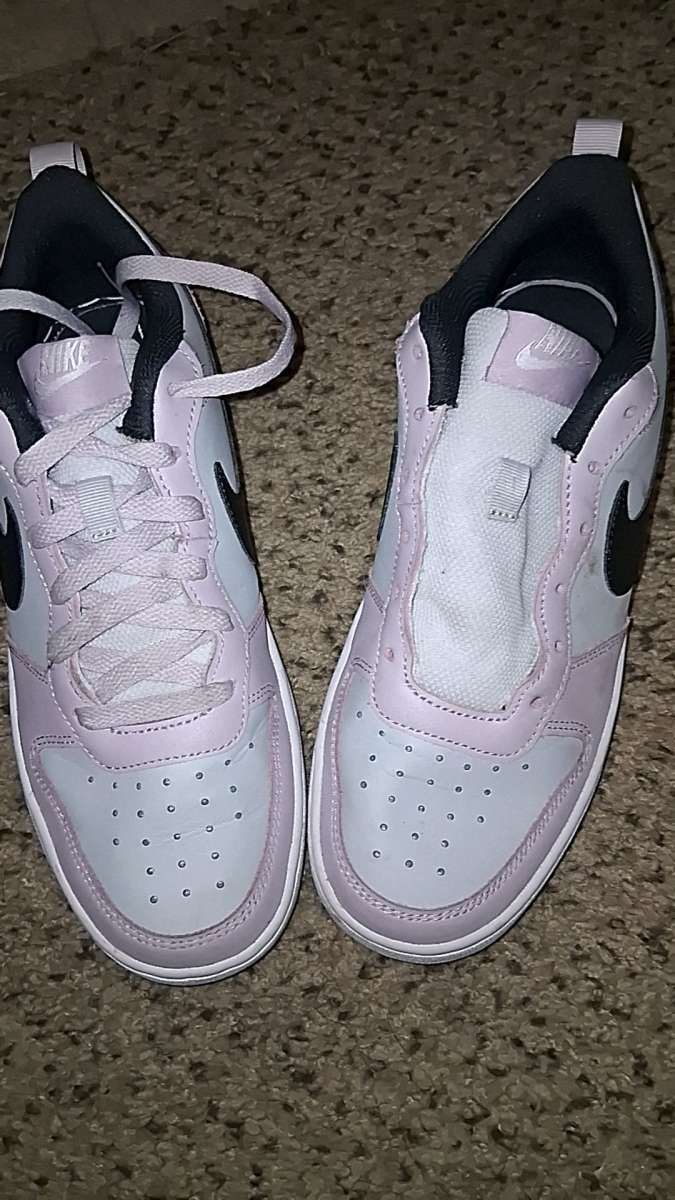 shoes I will ship and i have cashapp