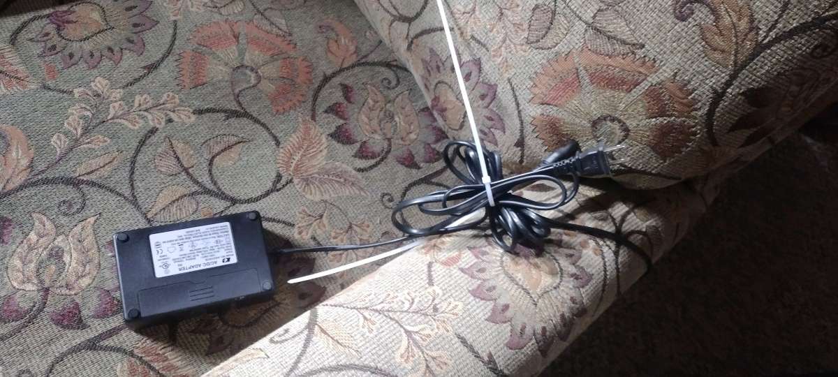 2 electric recliners