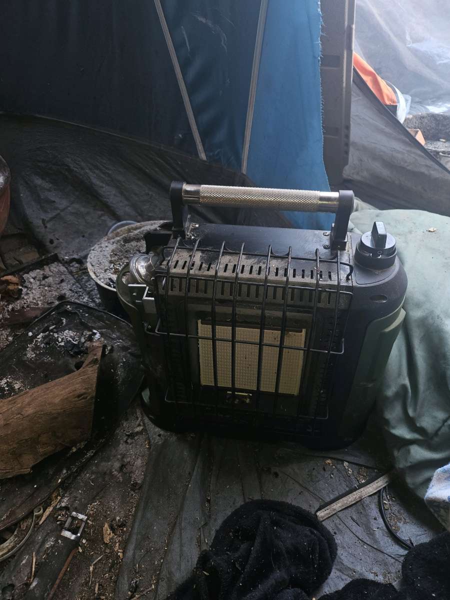 propane heater  and hook up that connects to a big tank