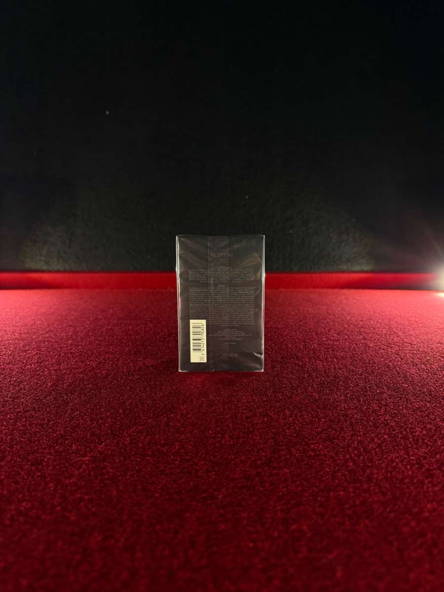 Valentino Uomo Born in Roma