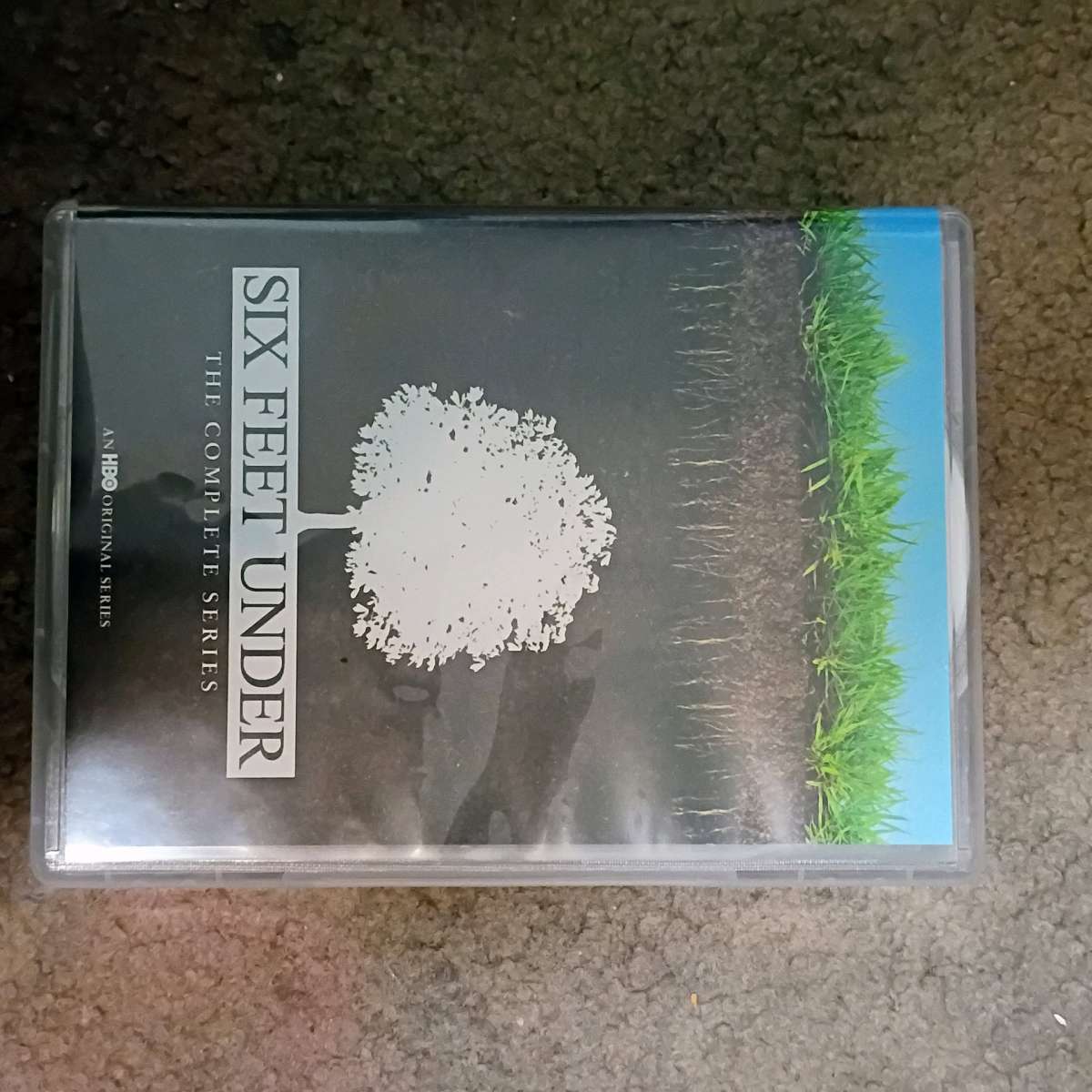 Six Feet Under The Complete Series USED 5season to watch