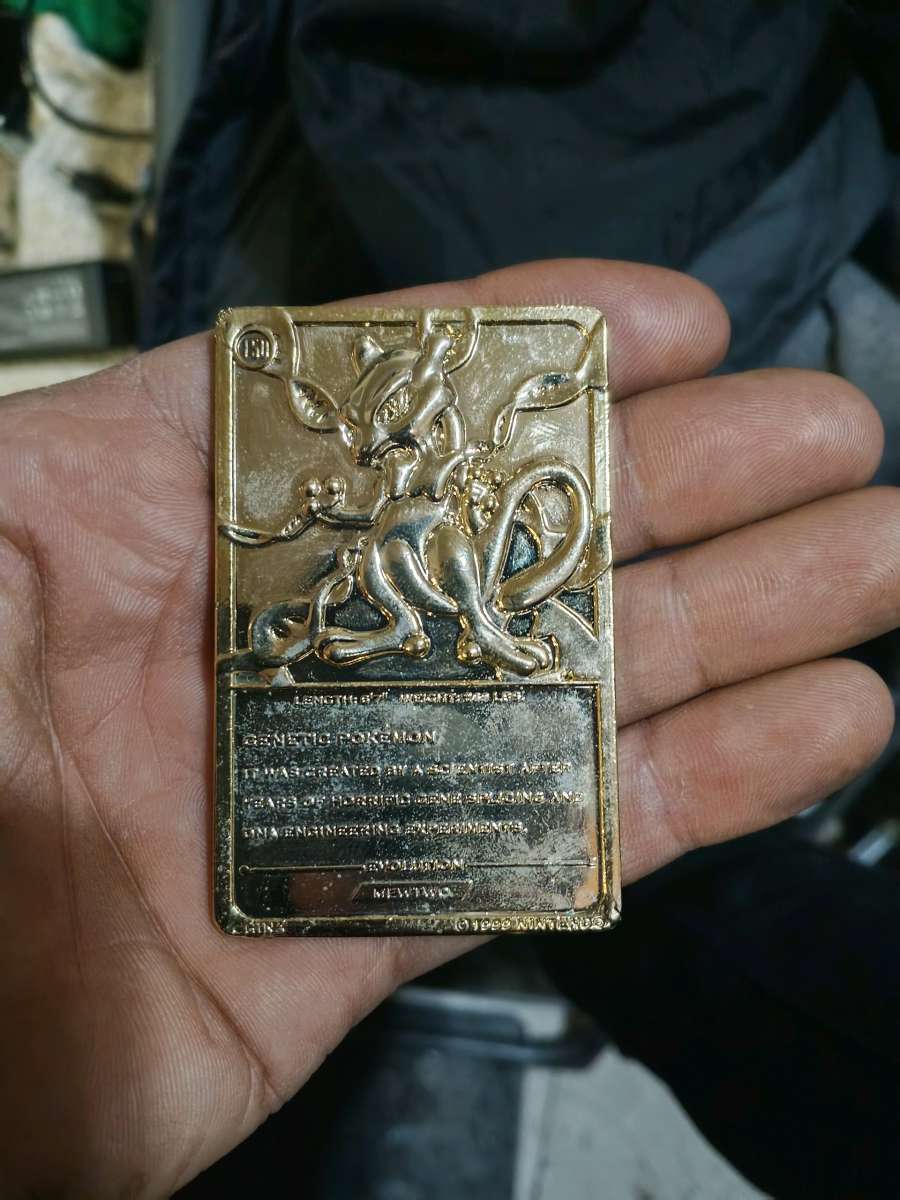 Pokemon Mewtwo 1999 23k Gold card