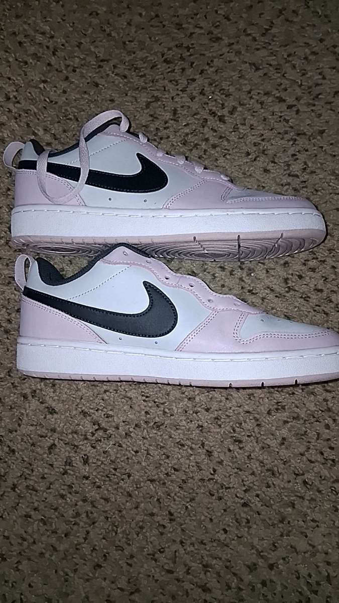 shoes I will ship and i have cashapp