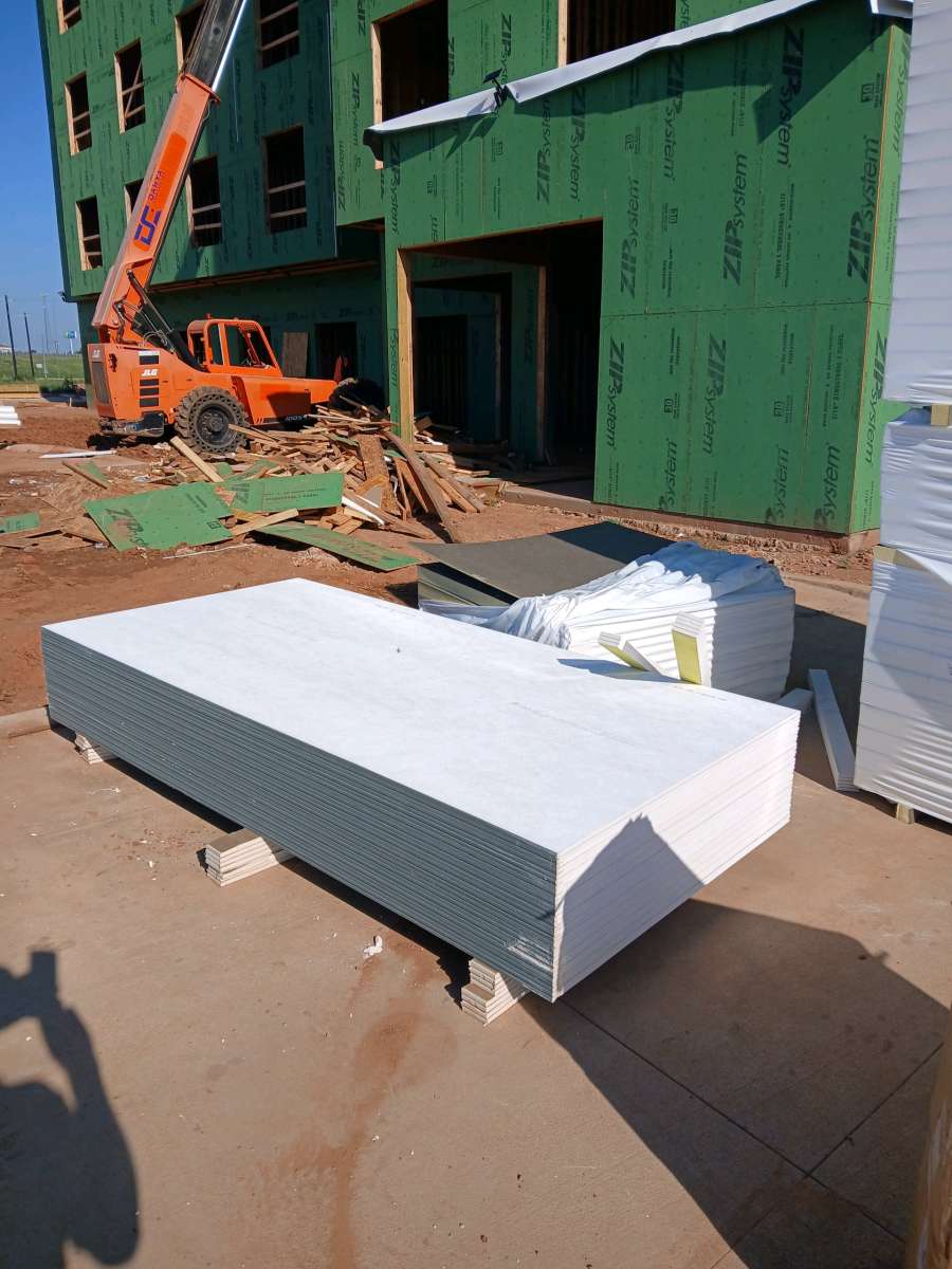 materials for roofing and tools for drywall