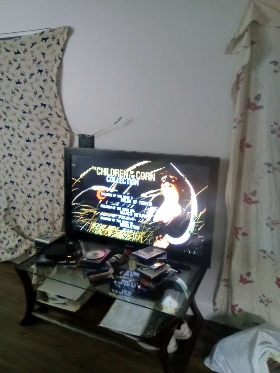 Samsung 55 or 60 inch TV not smart