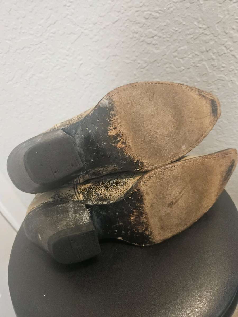 Corral Womens R1963 Distressed Cowboy Boots