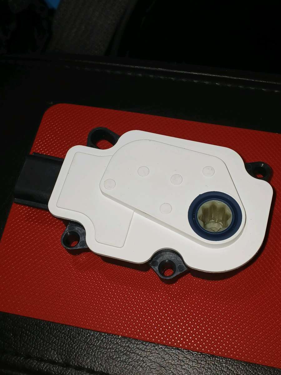 Shutter Grille Air Actuator Motor Nissan Rogue 2017 to 2020