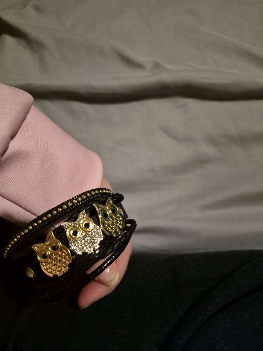 NEW Genuine black leather gold owl bracelet