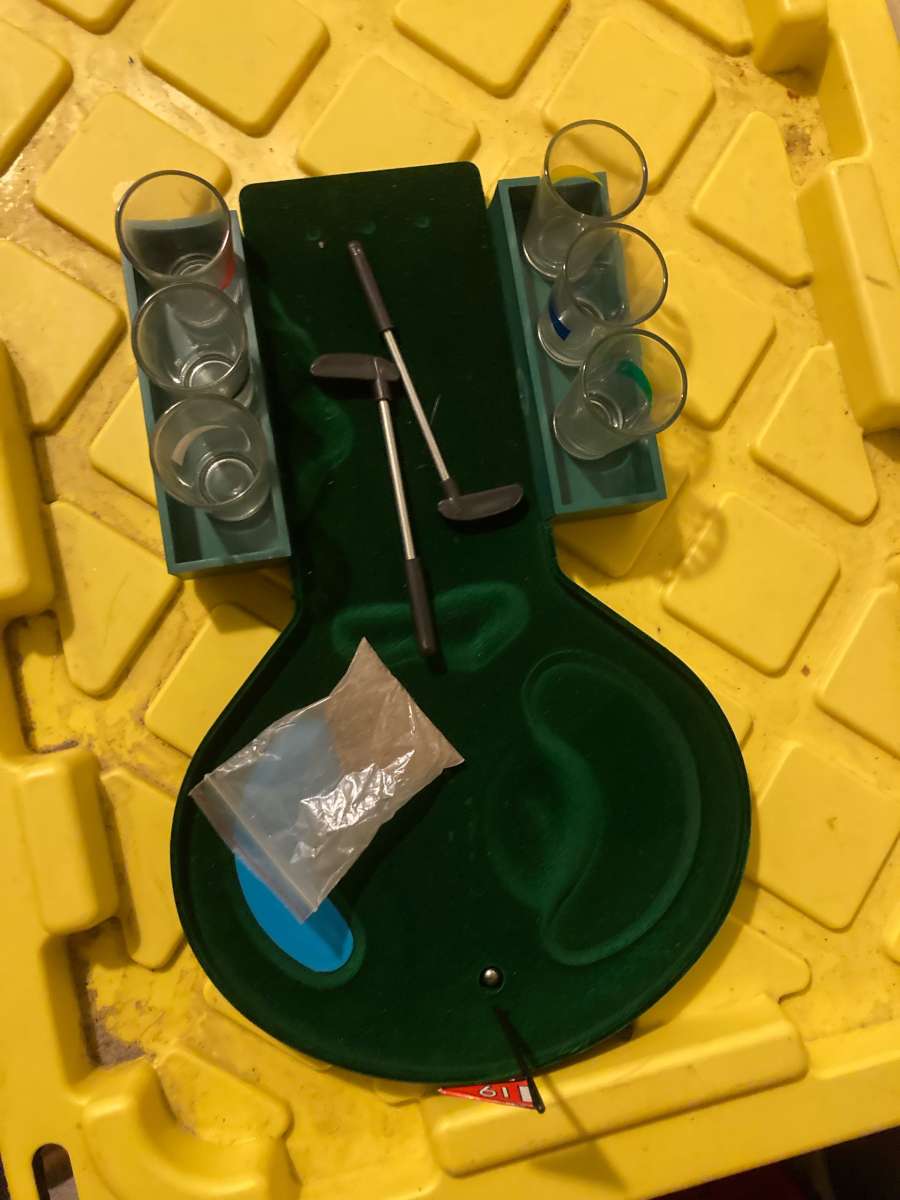Borstu Mini Golf Drinking Game Set