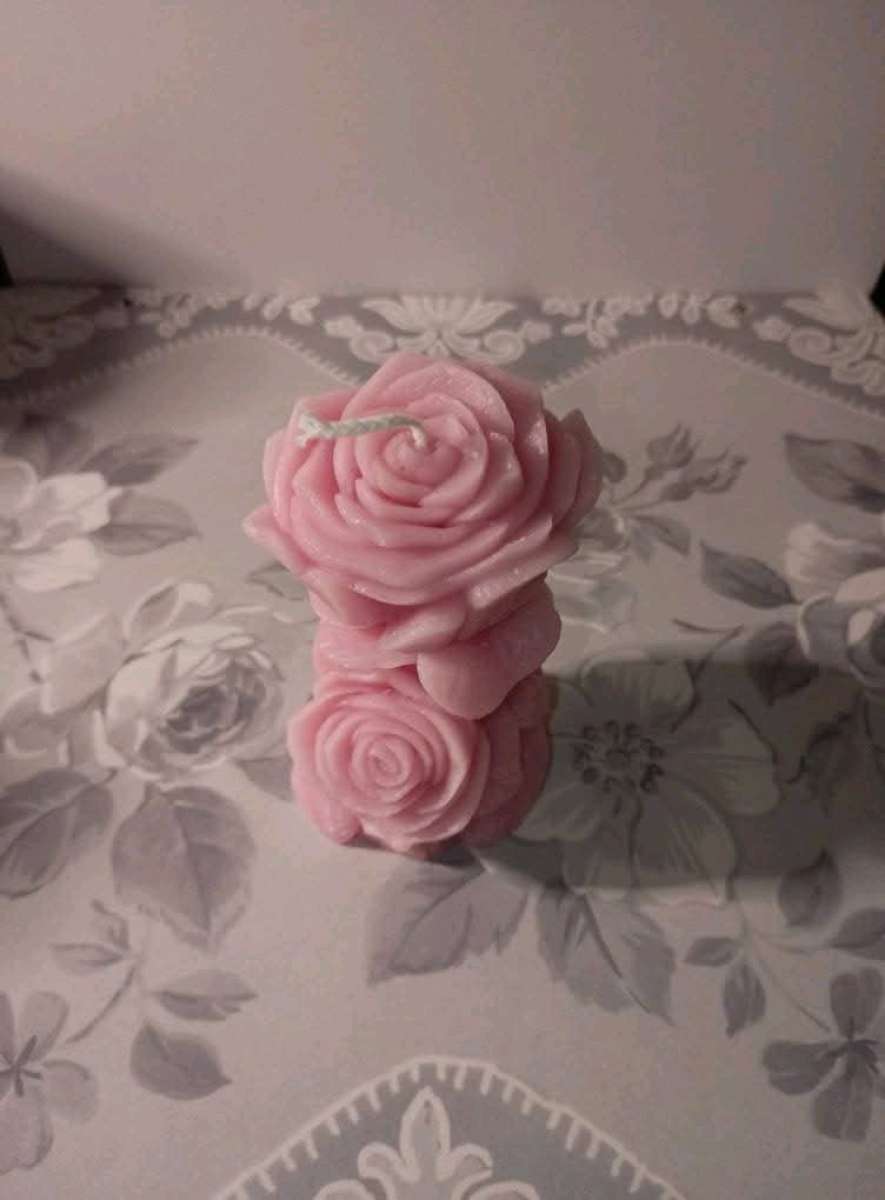 Double Rose Shaped Candles