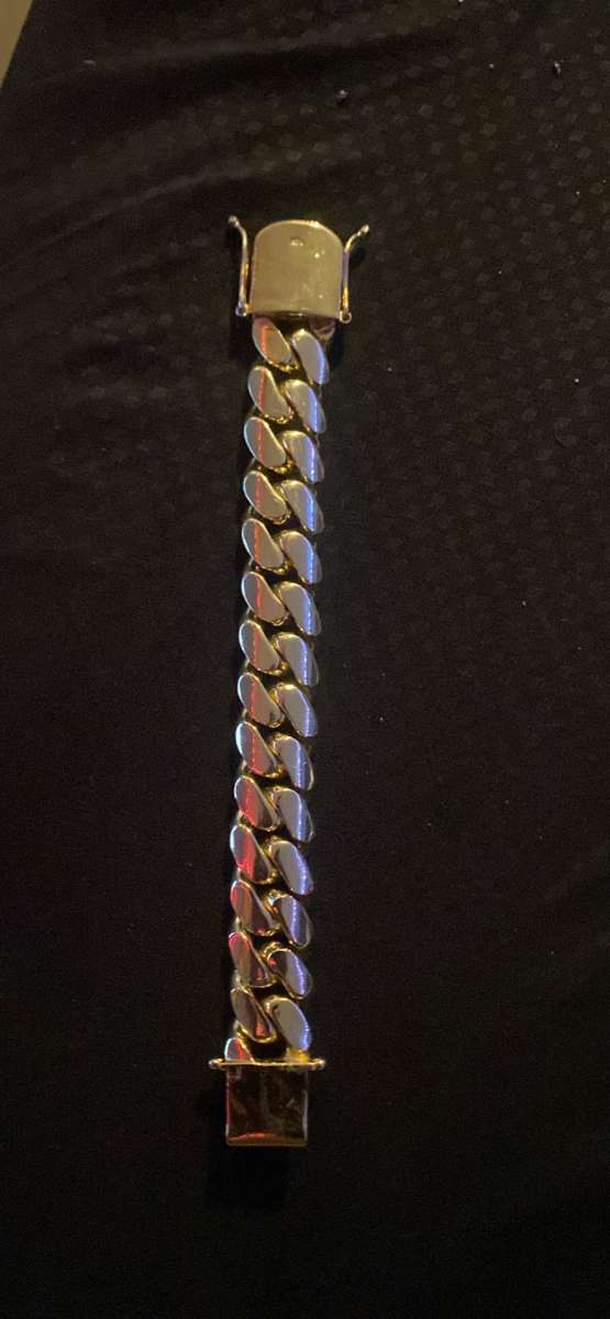 Cuban link braclet