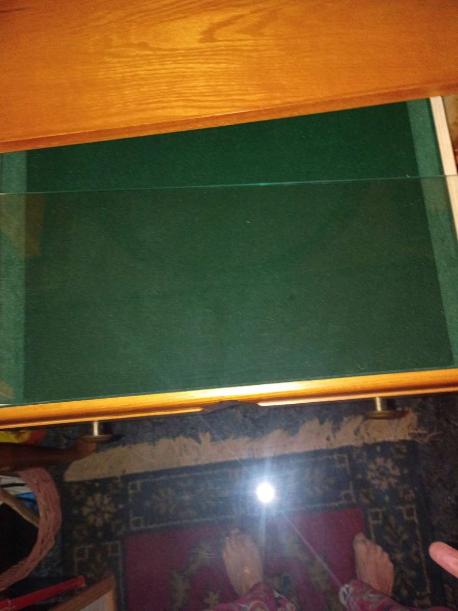 Vaughan Bassett Dresser with Mirror