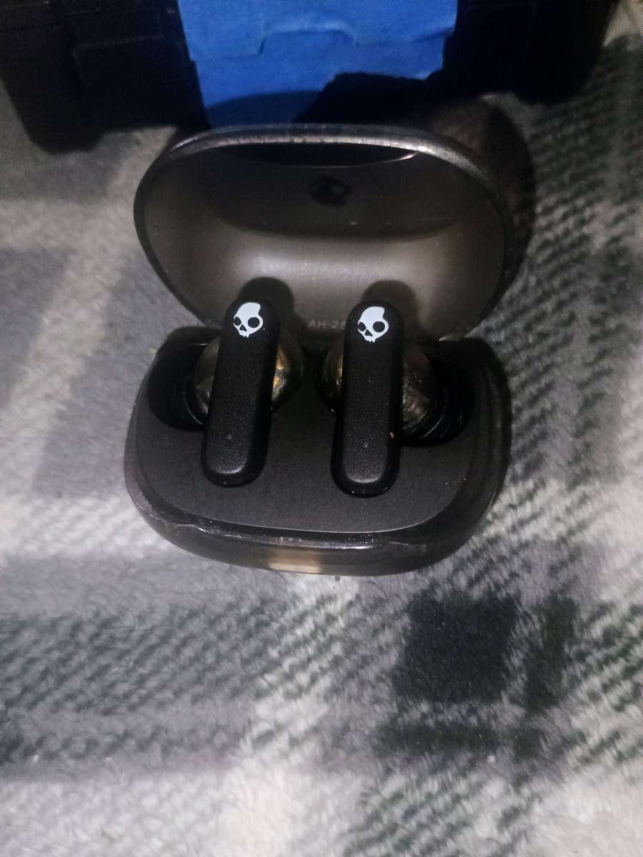 smoken buds Skullcandy wireless earbuds