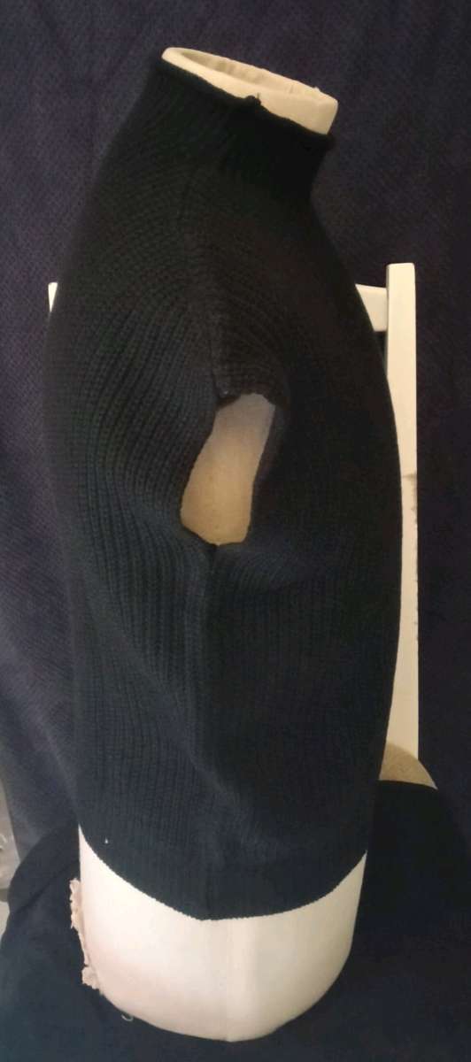 Mock Neck sleeveless Ribbed Sweater Vest