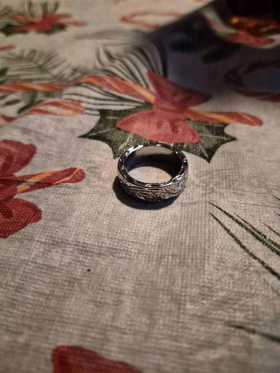 NEW Heavy sterling silver band size 8