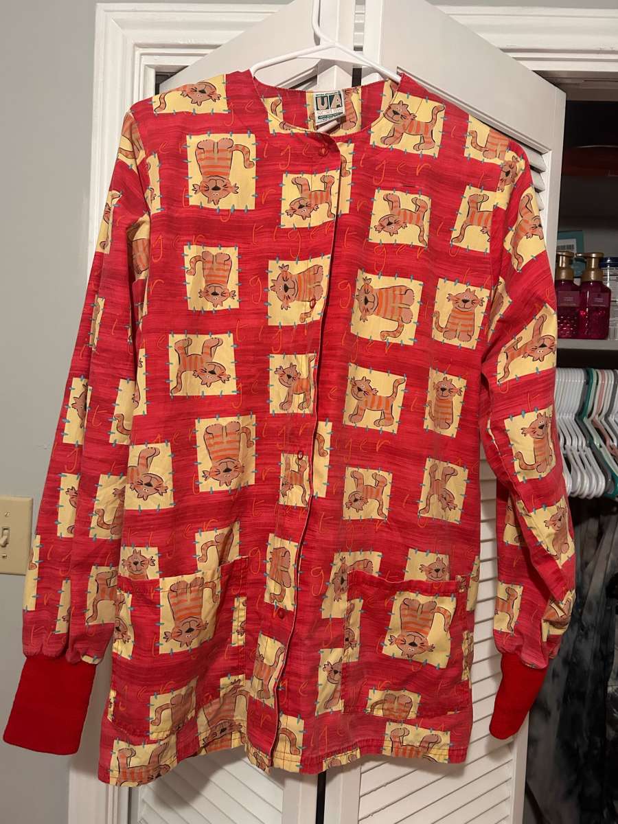 womens scrubs and medical jackets