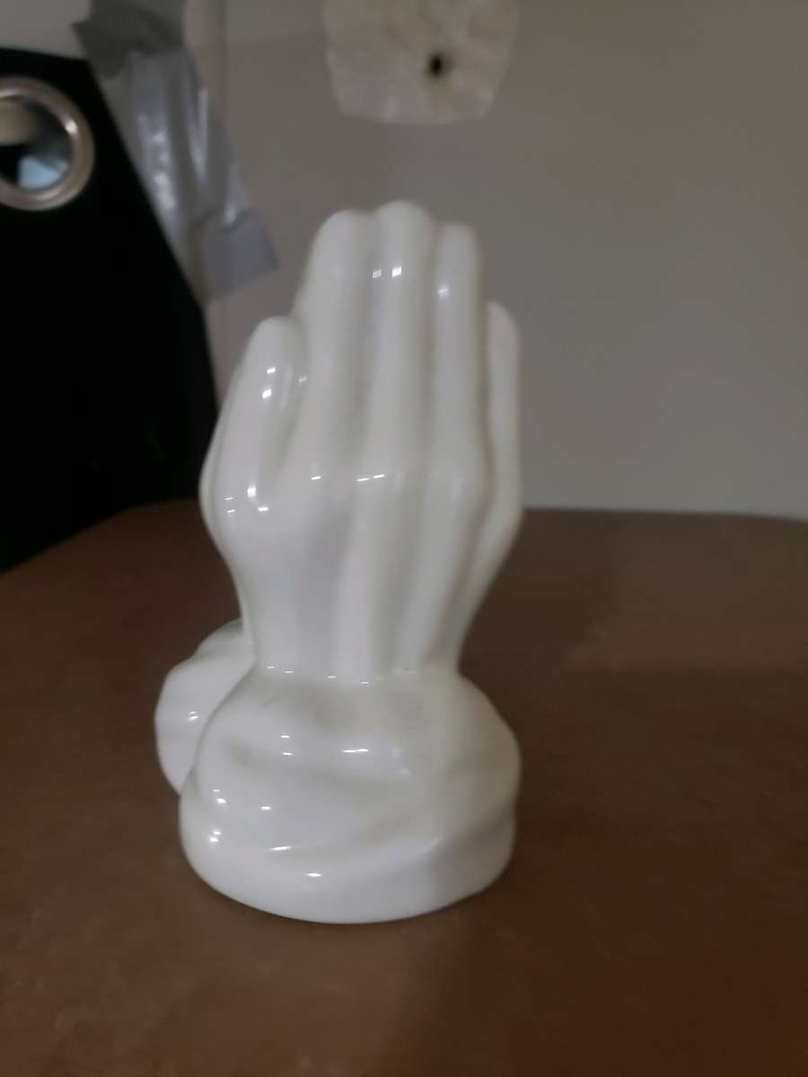 Ceramic Praying Hands Decor