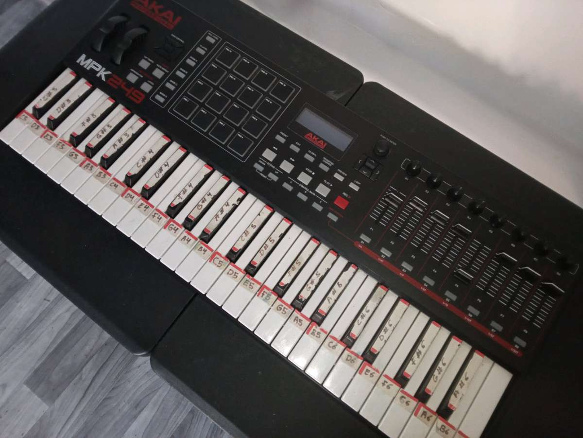 Akai MPK249 49Key Keyboard Controller