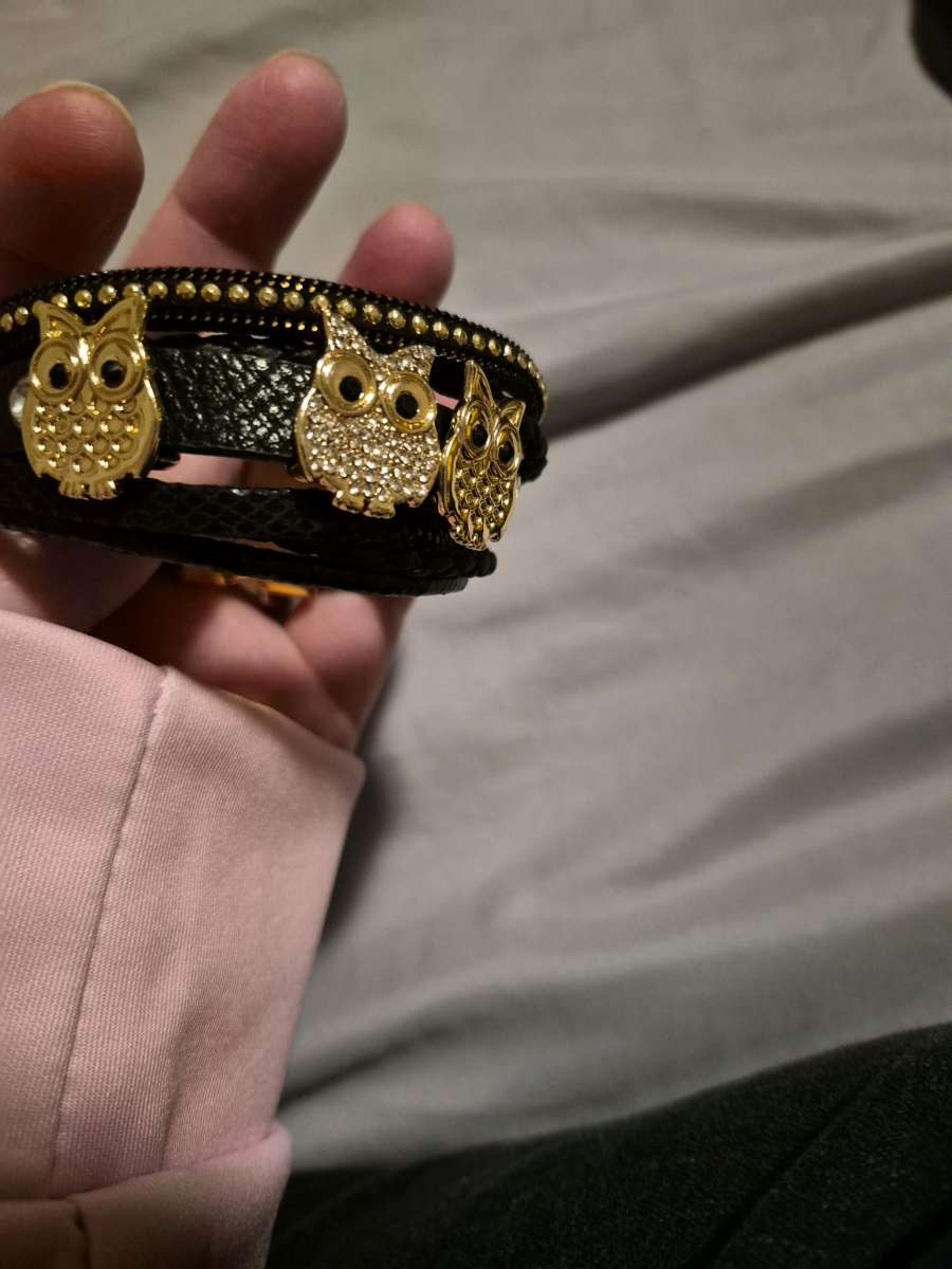 NEW Genuine black leather gold owl bracelet