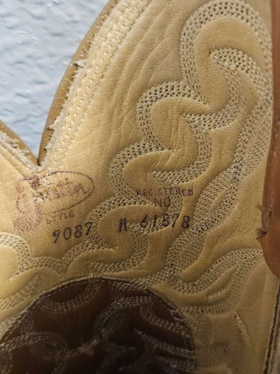 Vtg Justin Cowboy Boots