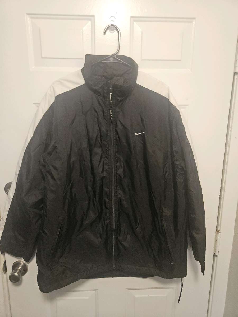 VTG 90s Nike Spellout Windbreaker Jacket