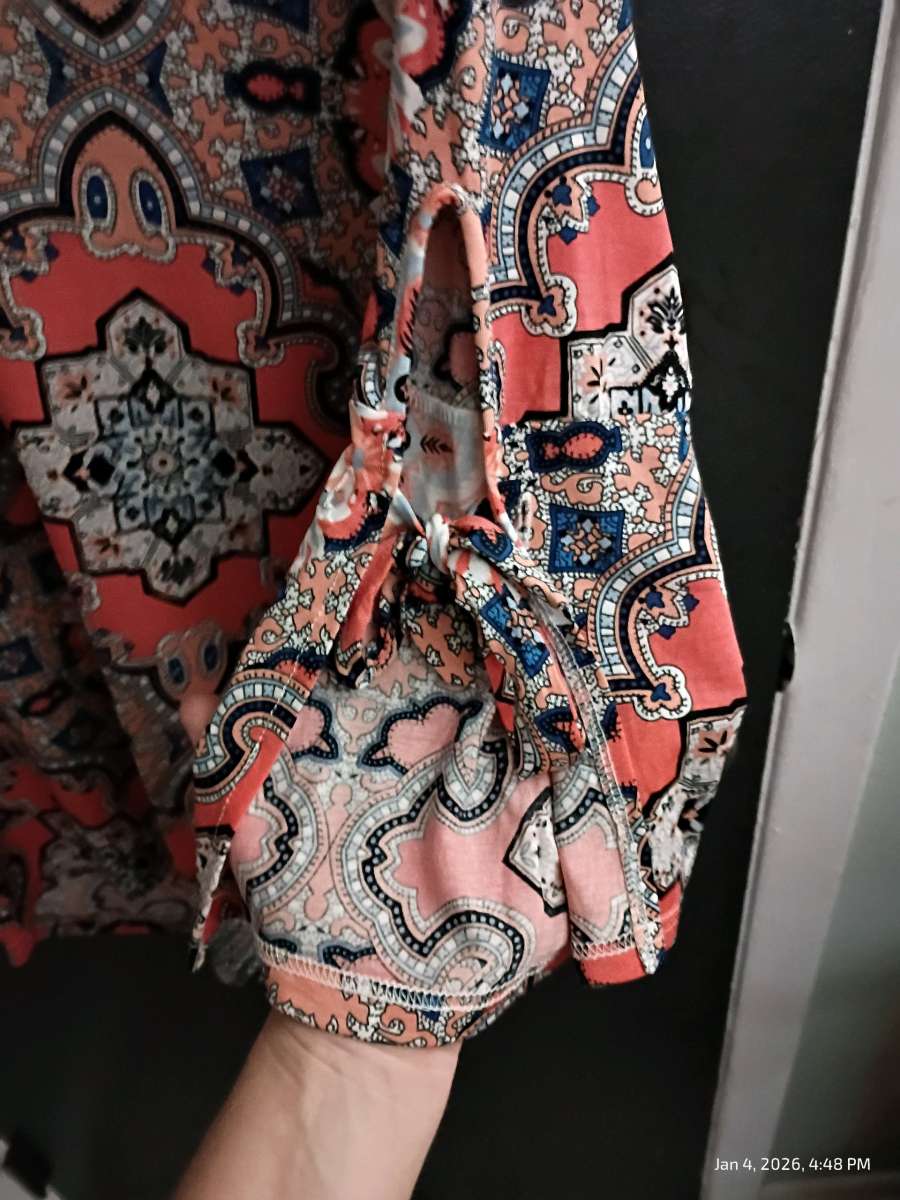 3 quarter length sleeves shirt