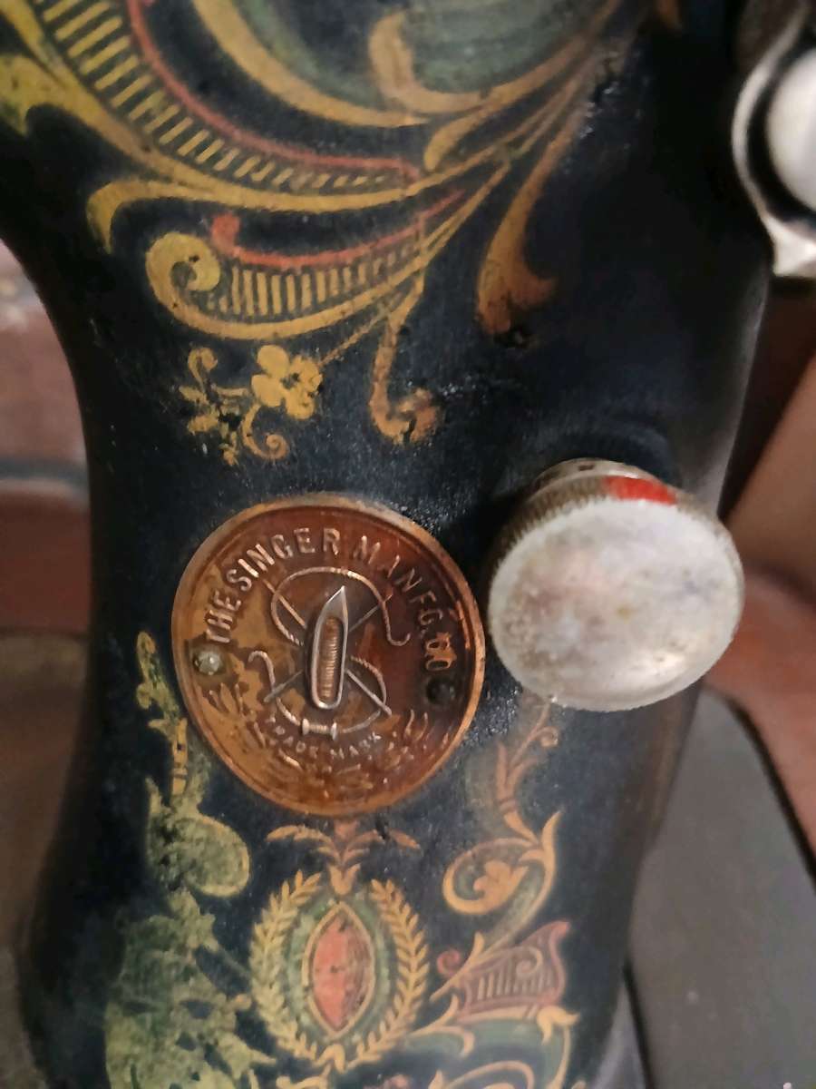 my finallt offer on this 1020s singer sewing machine