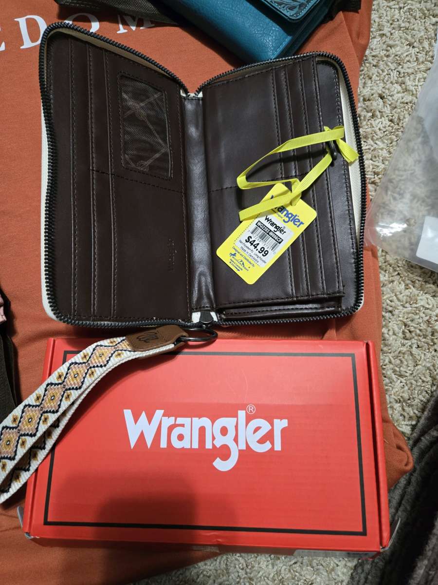 Wrangler Southwestern Art Print Wallet Coffee