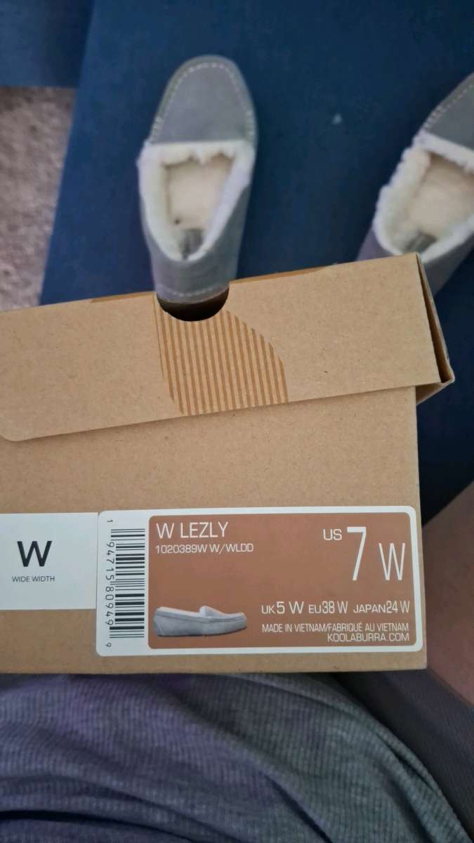 Koolaburra by UGG moccasins