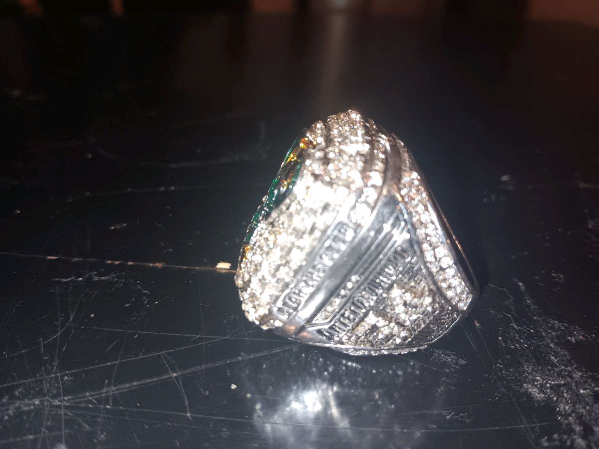 2021 Milwaukee Bucks NBA Championship ring replica