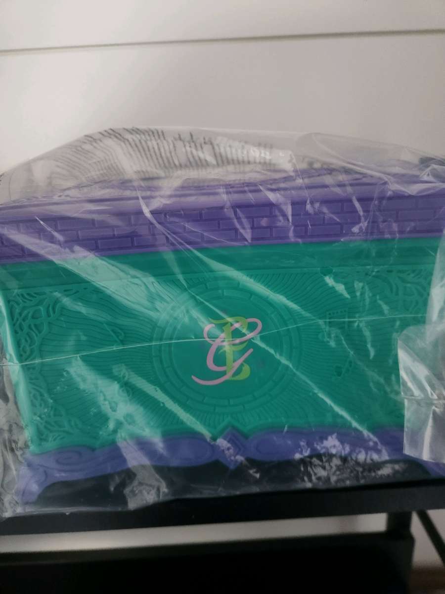 wicked For Good Factory Sealed Music Box buckets