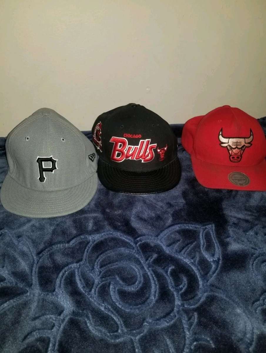 Lot of 3 Basketball Caps Chicago Bulls Pirates Chicago Bulls