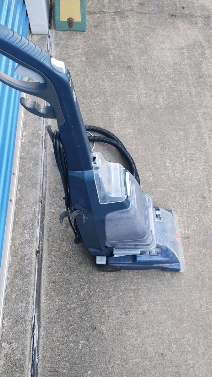 carpet cleaner