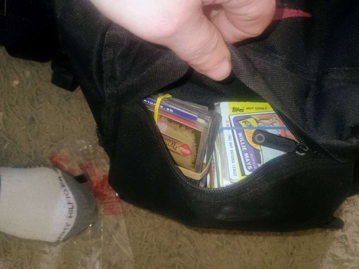 lot of baseball cards