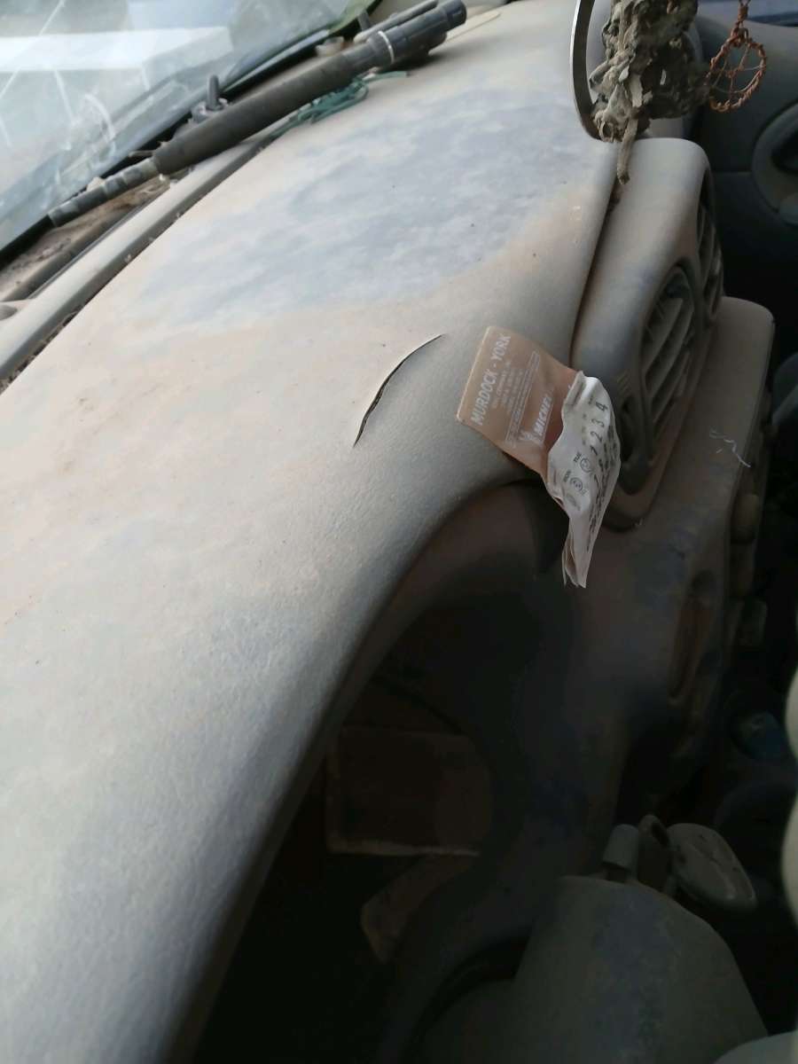 clean title 2008 Chevy trailblazer 2whdrfor parts no motor