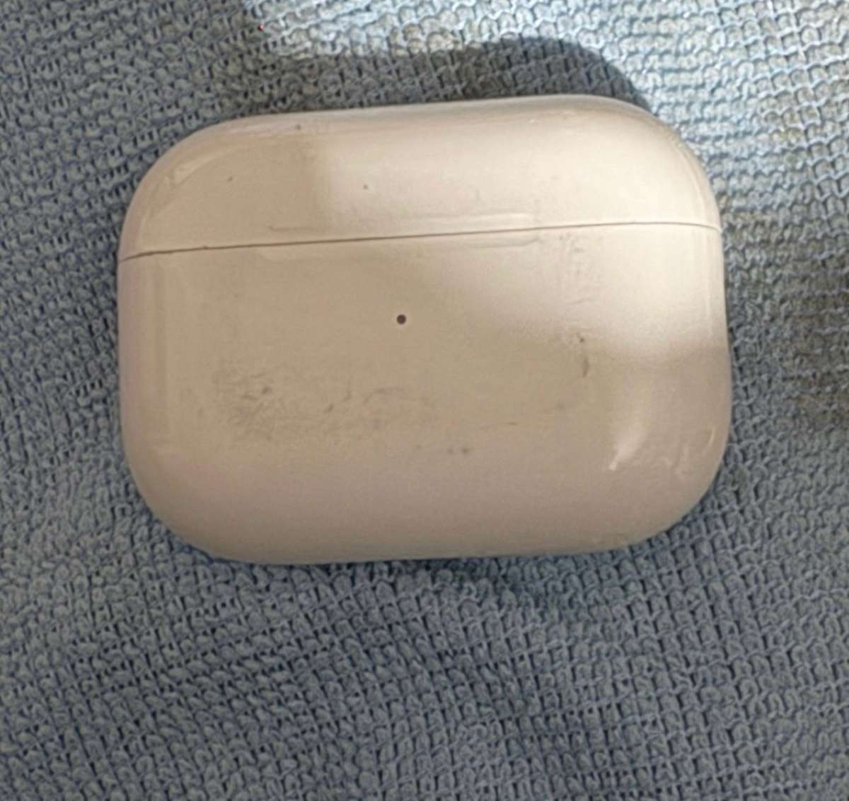AirPods Pro 2nd generation with MagSafe Charging Case USBC