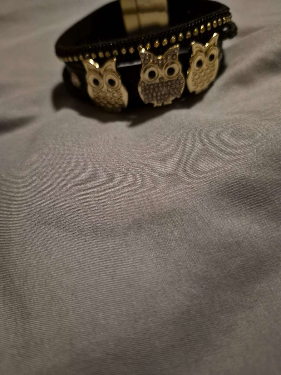 NEW Genuine black leather gold owl bracelet