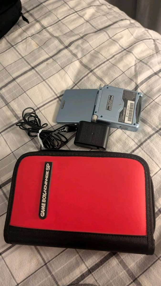 Game Boy Advance SP Model AGS101 withAccessories