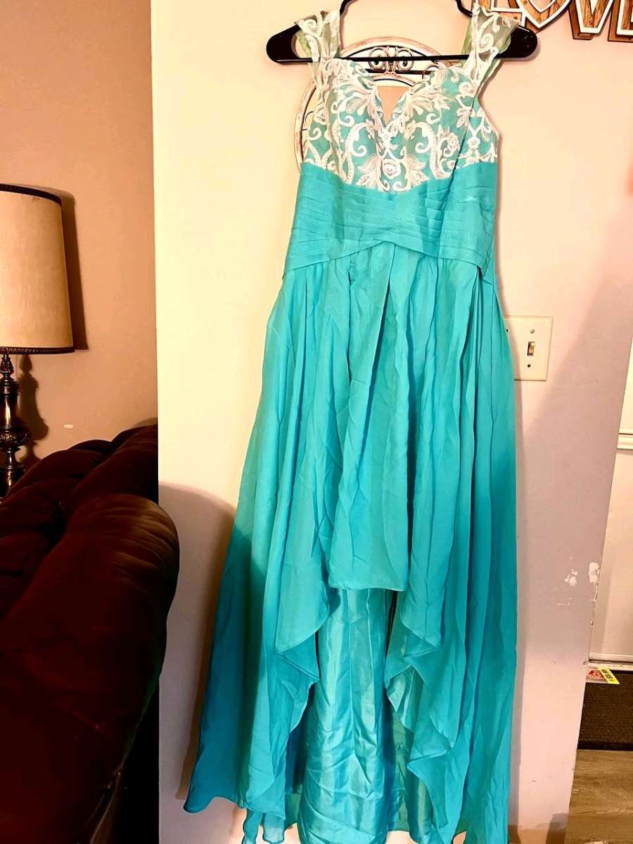 Stunning Tiffany Blue HighLow Gown  Brand New