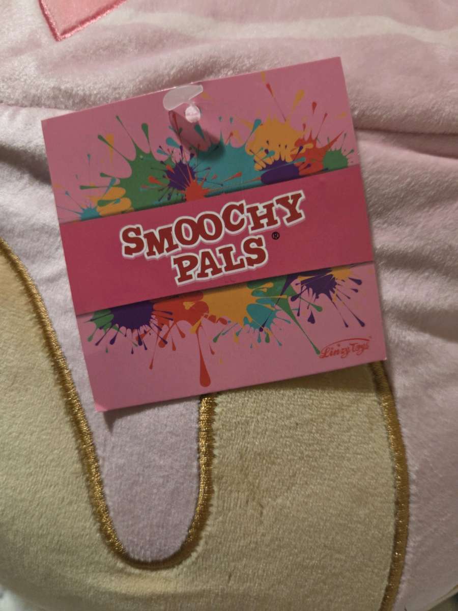 Smoochy Pals Valentine Pillow New