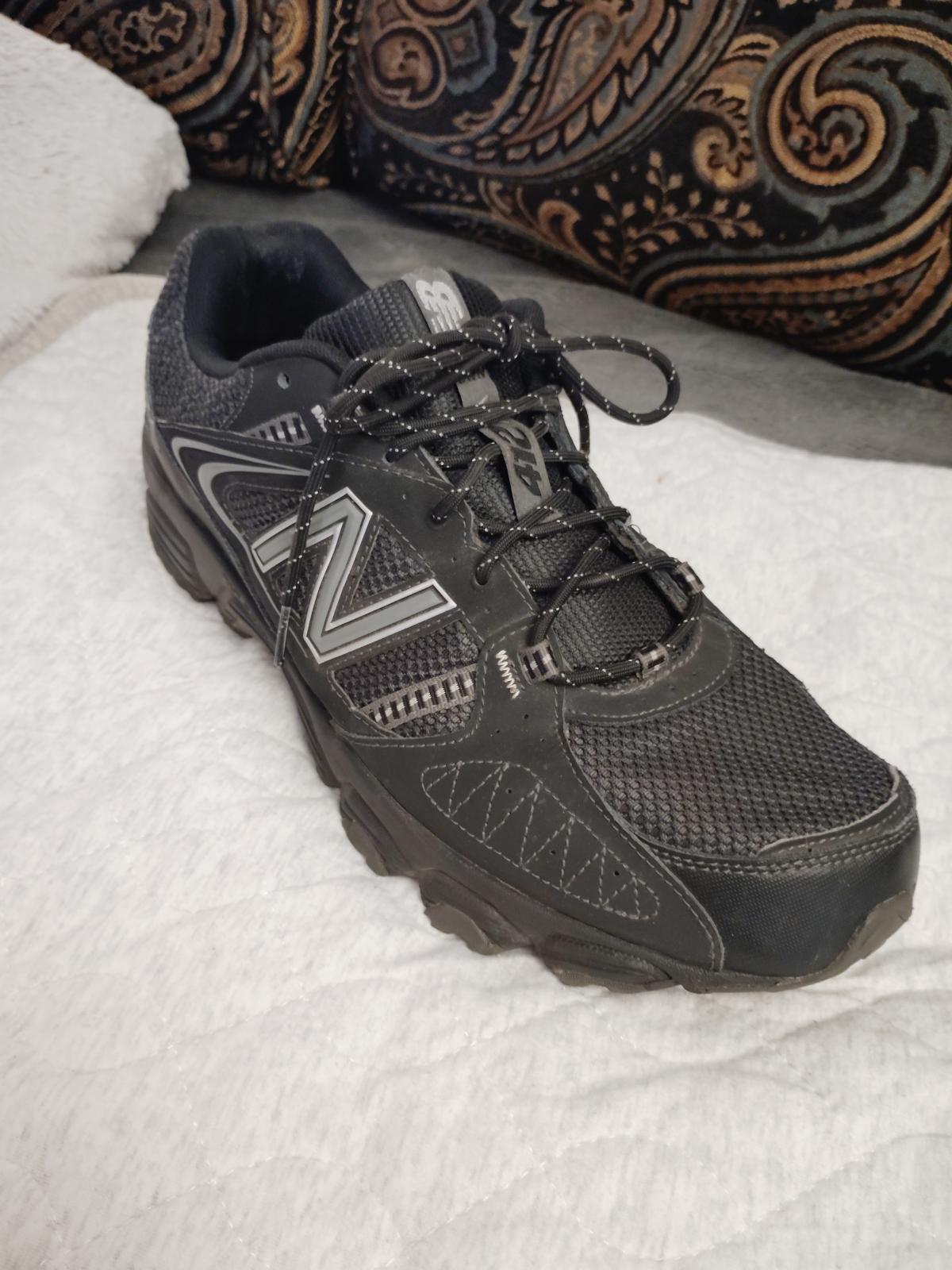 New Balance 412 Trail shoes. Size 13