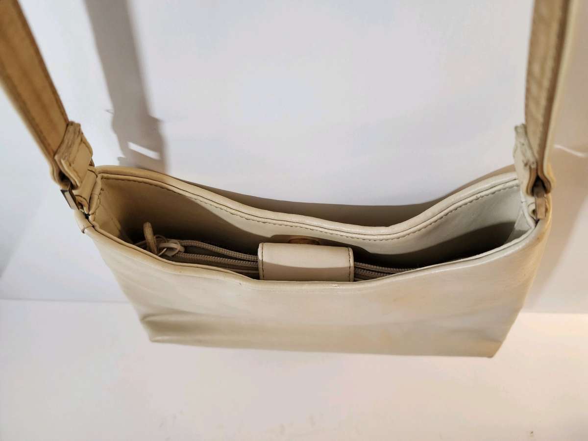 Vintage Liz Claiborne Beige Faux Leather Woven Handbag