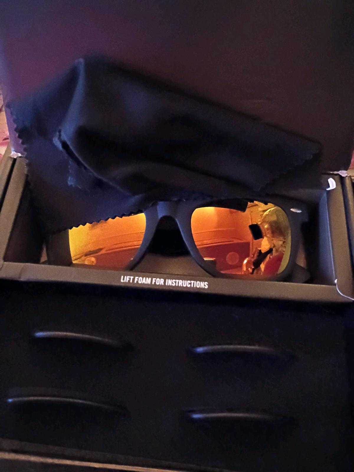 sunglasses with replacement lenses set