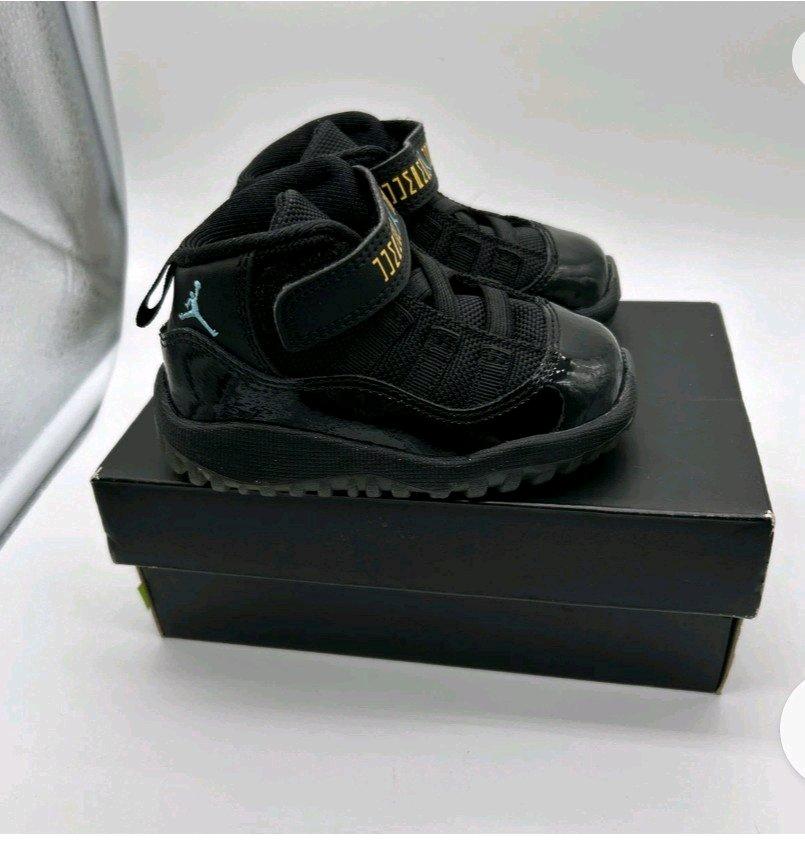 Jordan 11 Retro black gamma blue black vrsty 5c