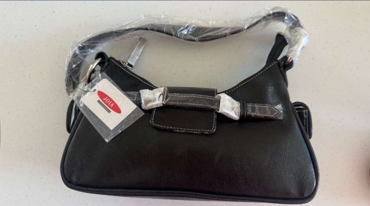 Black Handbag  Shoulder Bag  BRAND NEW