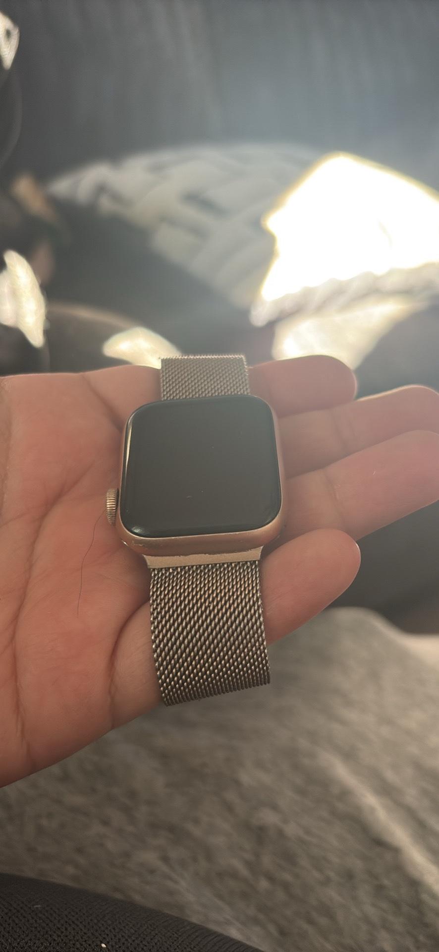 Apple Watch Series 5 40mm