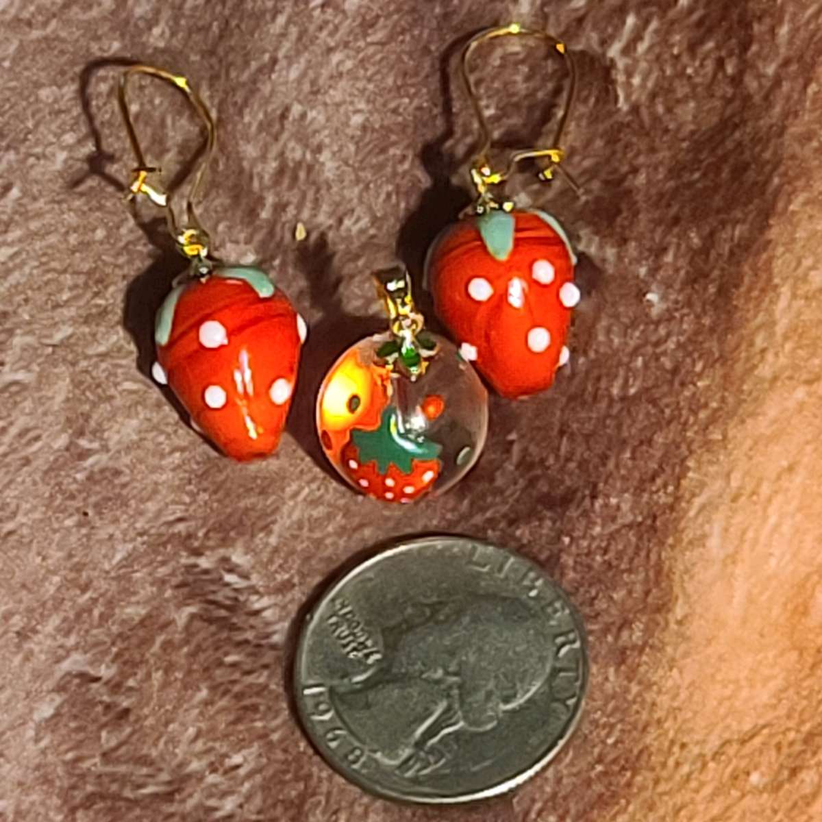 Red Strawberries Murano Glass Earrings and Pendant Set
