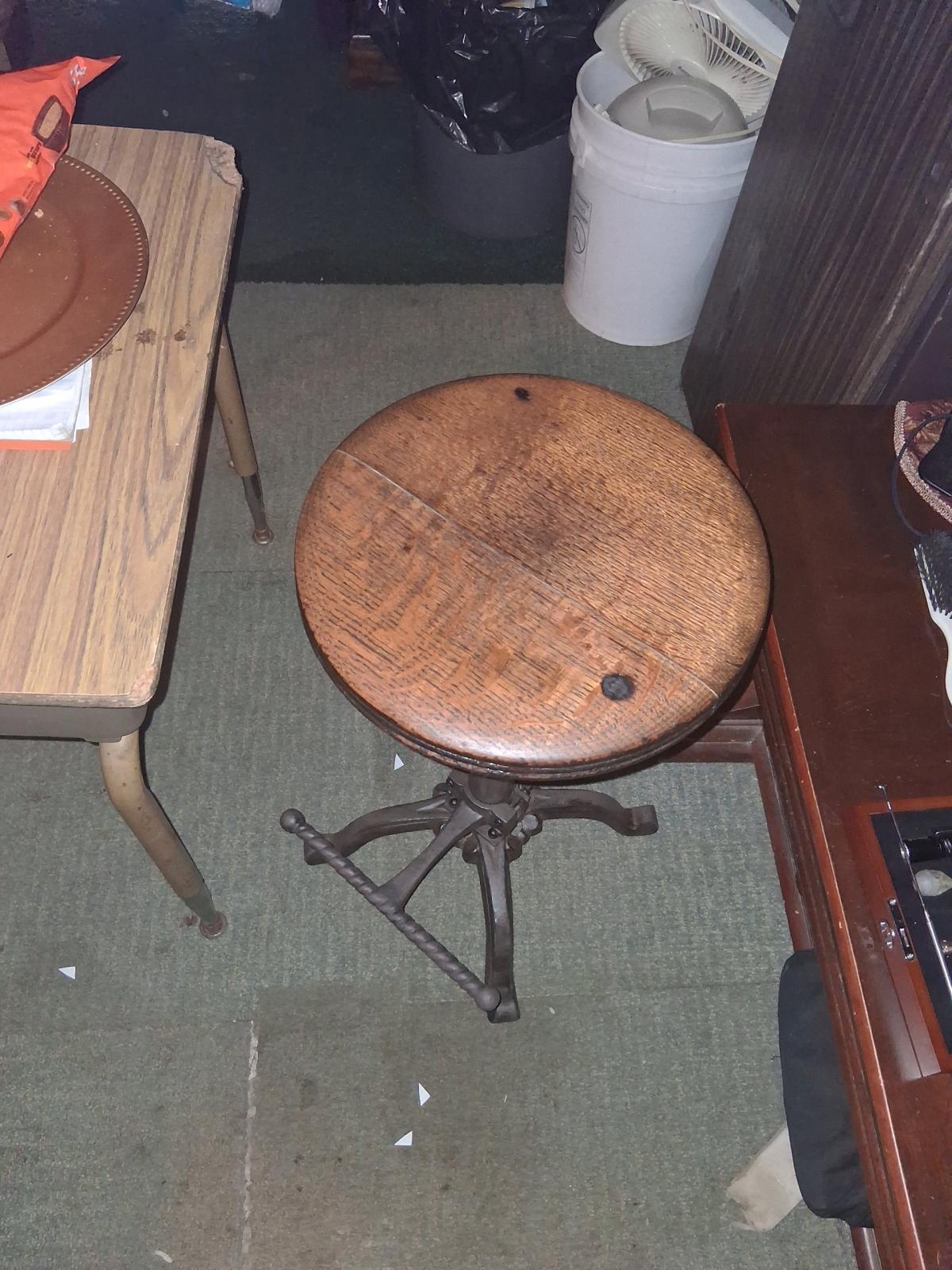 piano stool
