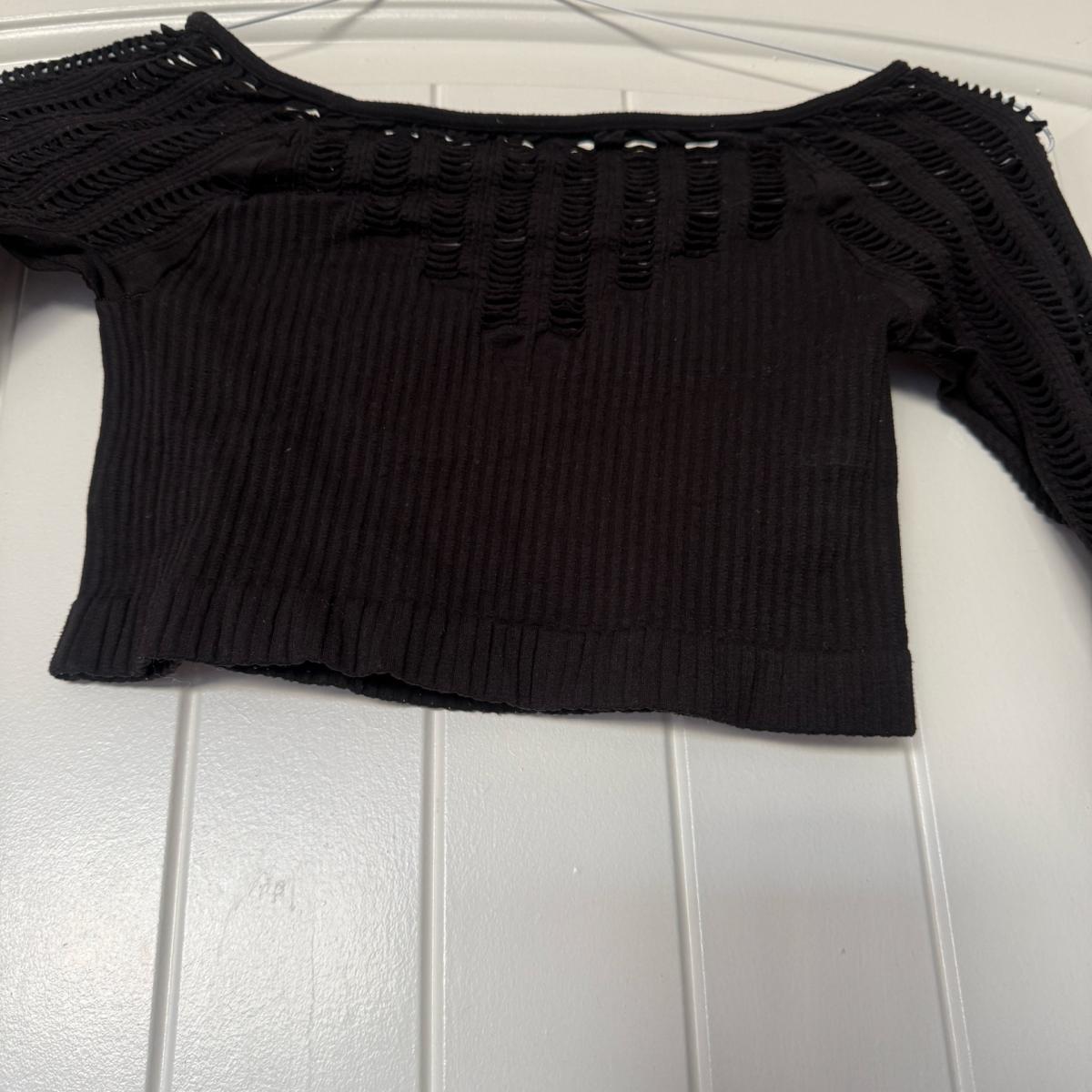 Black OpenKnit Ribbed Long Sleeve Crop Top  Textured Stateme
