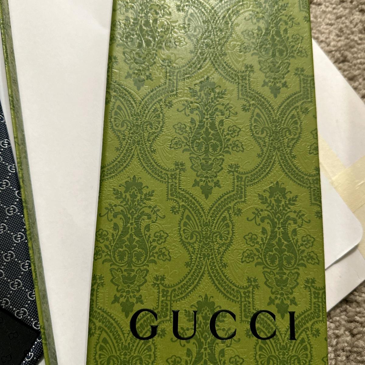 Gucci Mens tie